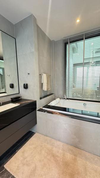 95E1 (Ninety-Five East One), Bangkok, 95 Soi Yothin Phattana 3, Khlong Chan, Bang Kapi, Bangkok, 4 Bedrooms, 842 sqm, Single Detached House For Sale, by มาสสิณี ธนธัญนพรัตน์, 500531541 - DDproperty.com