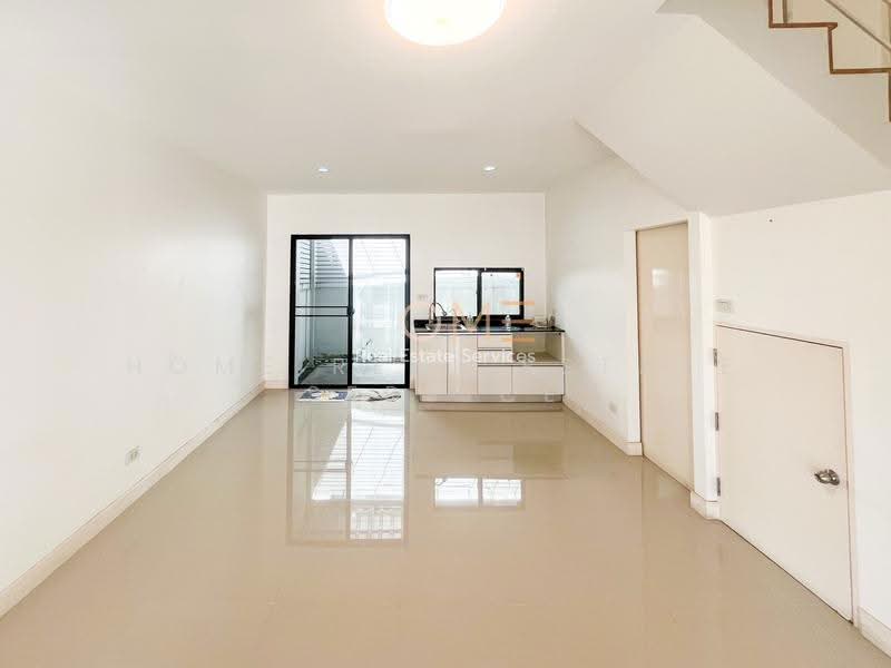Baan Klang Muang Nawamin 42, Bangkok, Soi Nawamin 42, Nawamin Road, Khlong Kum, Bueng Kum, Bangkok, 3 Bedrooms, 149 sqm, Townhouse For Sale, by HOME Real Estate Service, 500531579 - DDproperty.com