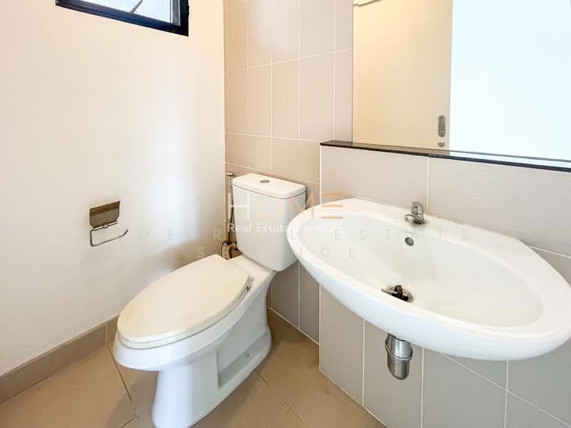 Baan Klang Muang Nawamin 42, Bangkok, Soi Nawamin 42, Nawamin Road, Khlong Kum, Bueng Kum, Bangkok, 3 Bedrooms, 149 sqm, Townhouse For Sale, by HOME Real Estate Service, 500531579 - DDproperty.com