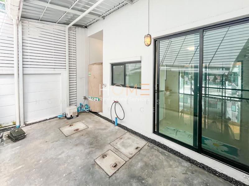 Baan Klang Muang Nawamin 42, Bangkok, Soi Nawamin 42, Nawamin Road, Khlong Kum, Bueng Kum, Bangkok, 3 Bedrooms, 149 sqm, Townhouse For Sale, by HOME Real Estate Service, 500531579 - DDproperty.com