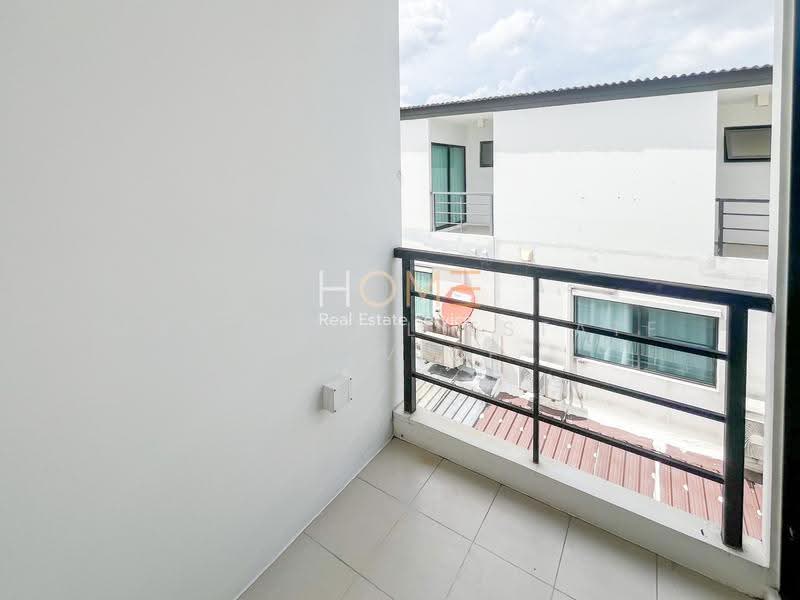 Baan Klang Muang Nawamin 42 : บ้านกลางเมือง นวมินทร์ 42, กรุงเทพ, ซอยนวมินทร์ 42 ถนนนวมินทร์, คลองกุ่ม, บึงกุ่ม, กรุงเทพ, 149 ตร.ม., ทาวน์เฮ้าส์ ขาย, โดย HOME Real Estate Service, 500531579 - DDproperty.com