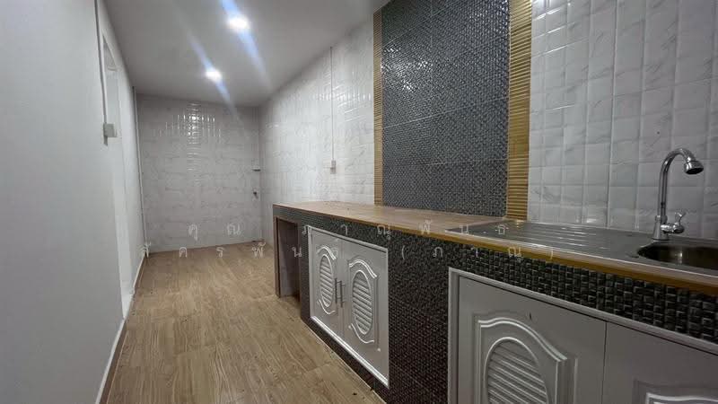 Naruemon Villa 3 Rangsit - Nakhon Nayok Khlong 9, Pathum Thani, Bung Sanan, Thanyaburi, Pathum Thani, 4 Bedrooms, 120 sqm, Townhouse For Sale, by คุณ ภาณุพันธ์ สัครพันธ์ (ภาณุ), 500531581 - DDproperty.com
