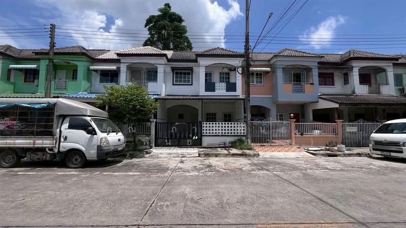 Naruemon Villa 3 Rangsit - Nakhon Nayok Khlong 9, Pathum Thani, Bung Sanan, Thanyaburi, Pathum Thani, 4 Bedrooms, 120 sqm, Townhouse For Sale, by คุณ ภาณุพันธ์ สัครพันธ์ (ภาณุ), 500531581 - DDproperty.com