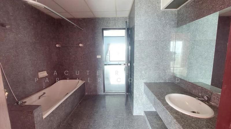 Cha-Am Grand Condotel, Phetchaburi, 464 Tran Suk Alley, Cha-am, Cha-Am, Phetchaburi, 4 Bedrooms, 455 sqm, Condo For Sale, by Acute Realty Partner Co.,Ltd., 500531595 - DDproperty.com