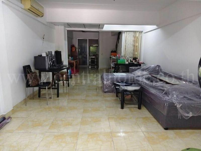 Sarasinee Ville Phahonyothin 62, pathum-thani, พหลโยธิน, Khu Khot, Lam Luk Ka, Pathum Thani, 3 Bedrooms, 120 sqm, Townhouse For Sale, by คุณ ธัญสันห์ ( ก้อง ), 500531598 - DDproperty.com