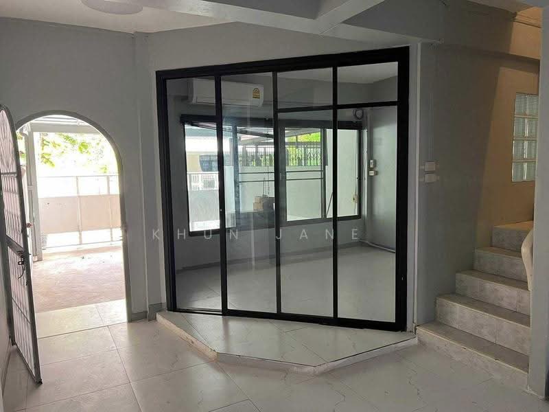 ทาวน์เฮ้าส์ 2 ชั้น ให้เช่า ใกล้บีทีเอสเอกมัย เลี้ยงสัตว์ได้ (SPSJP655), กรุงเทพ, ซอย เอกมัย 10, คลองตันเหนือ, วัฒนา, กรุงเทพ, 100 ตร.ม., ทาวน์เฮ้าส์ ให้เช่า, โดย Khun Jane, 500531642 - DDproperty.com