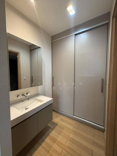 Siri At Sukhumvit, Bangkok, 902 Sukhumvit Road, Phra Kanong, Khlong Toei, Bangkok, 2 Bedrooms, 70 sqm, Condo For Rent, by Jittakan Nooket, 500531644 - DDproperty.com