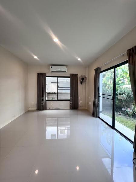 Setthasiri Krungthep Kreetha, Bangkok, Krungthep Kreetha Road, Hua Mak, Bang Kapi, Bangkok, 4 Bedrooms, 183 sqm, Single Detached House For Sale, by ดลดากร ลลิตวรฉัตร, 500531685 - DDproperty.com