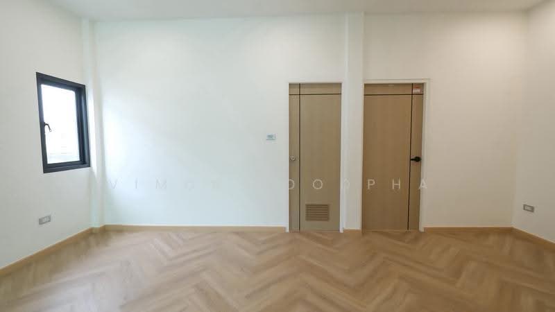 บ้านเดี่ยว โชคชัย4 ซอย36, Bangkok, Lat Phrao, Bangkok, 4 Bedrooms, 320 sqm, Single Detached House For Sale, by Vimon Boodpha, 500531710 - DDproperty.com