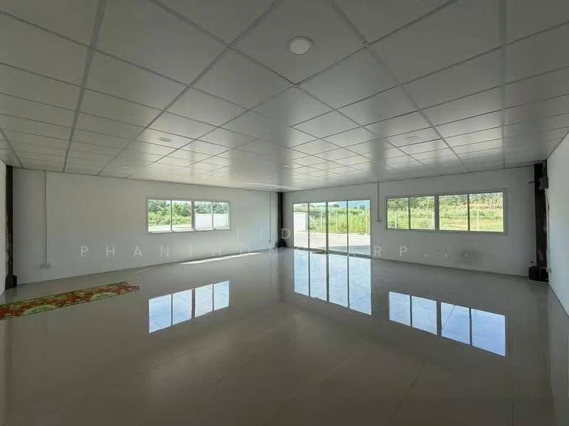 Warehouse/factory for rent in Sriracha, with office space, Chon Buri (Pattaya), Nong - Kham, Si Racha, Chon Buri (Pattaya), , 1,550 sqm, Warehouse/Factory For Rent, by Tida phanthonglarptawee, 500531723 - DDproperty.com