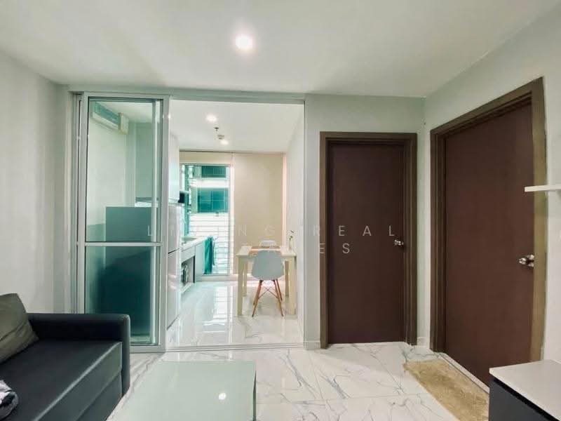 The Base Sukhumvit 77, Bangkok, 289 Sukhumvit 77 Road, Phra Kanong Nua, Watthana, Bangkok, 1 Bedroom, 30 sqm, Condo For Rent, by Living Real Estates, 500531724 - DDproperty.com