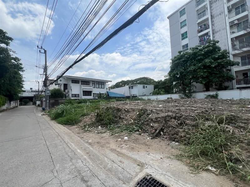 ที่ดินเปล่า 175 ตร.ว. ที่ดิน ซอยเสริมสุข ซอยพงษ์เพชรนิเวศน์ แยก6-1, กรุงเทพ, ถนนรัชดาภิเษก, จตุจักร, กรุงเทพ, 700 ตร.ม., ที่ดิน ขาย, โดย คุณ วิมล เรืองไตรรัตน์ (มนต์), 500531768 - DDproperty.com