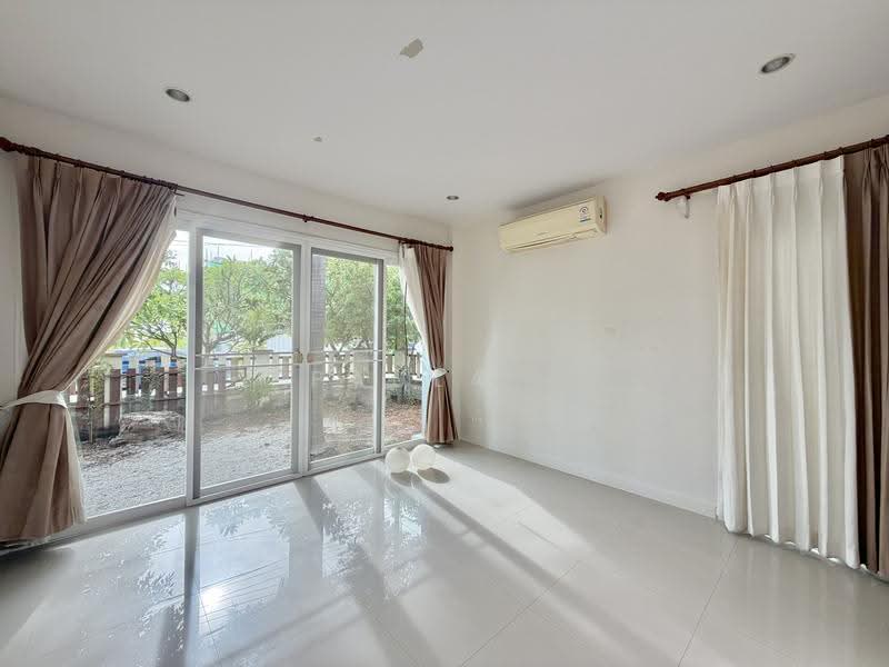 Casalunar Village, Chon Buri (Pattaya), Saen Suk, Muang Chon Buri, Chon Buri (Pattaya), 3 Bedrooms, 240 sqm, Single Detached House For Rent, by Paula ., 500531794 - DDproperty.com