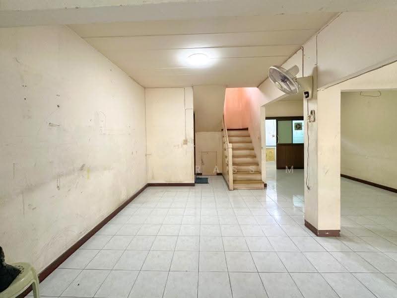 Pisan Tha Kham 8, Bangkok, Samae Dam, Bang Khun Thian, Bangkok, 3 Bedrooms, 120 sqm, Townhouse For Sale, by Punpapa Rassamee, 500531799 - DDproperty.com