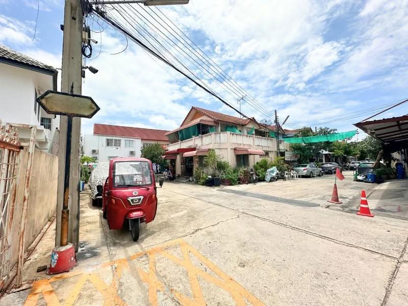 Pisan Tha Kham 8, Bangkok, Samae Dam, Bang Khun Thian, Bangkok, 3 Bedrooms, 120 sqm, Townhouse For Sale, by Punpapa Rassamee, 500531799 - DDproperty.com