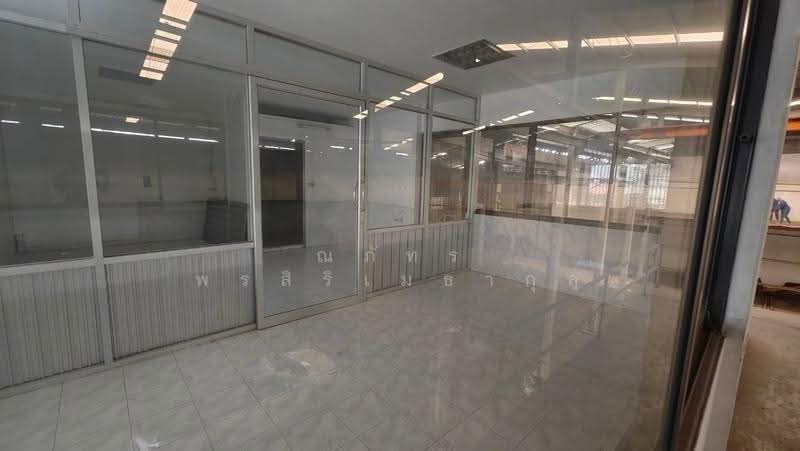 ให้เช่า โกดัง คลังสินค้า 1,400 ตรม. พร้อมออฟฟิศ ใกล้รถไฟฟ้า ถนนเทพารักษ์ สมุทรปราการ (TW8-30126), สมุทรปราการ, บางเมือง, เมืองสมุทรปราการ, สมุทรปราการ, 1,400 ตร.ม., โกดัง-โรงงาน ให้เช่า, โดย ณภัทร พรสิริเมธากุล, 500531807 - DDproperty.com