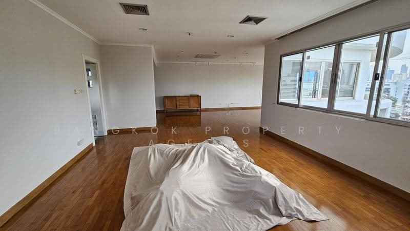 Baan Suan Plu, Bangkok, Soi Phatthanasin, Thung Maha Mek, Sathon, Bangkok, 3 Bedrooms, 295 sqm, Condo For Rent, by BANGKOK PROPERTY AGENTS, 500531859 - DDproperty.com