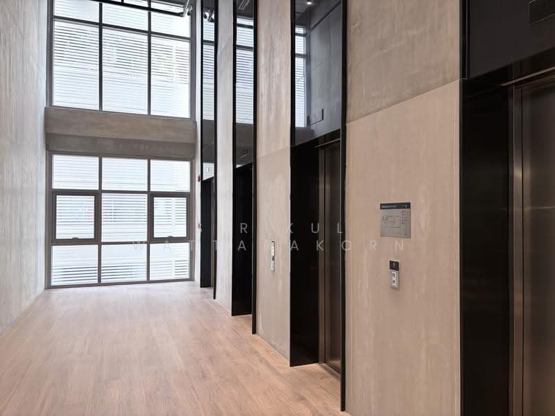 Duplex Space, 250m from BTS Asok or MRT Sukhumvit, Bangkok, สุขุมวิท, Khlongtoei Nua, Watthana, Bangkok, , 185 sqm, Retail Space For Rent, by Sirikul Wattanakorn, 500531862 - DDproperty.com