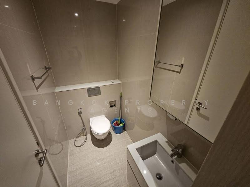 H Sukhumvit 43, Bangkok, 28 Sukhumvit 34 Road, Khlong Tan Nua, Watthana, Bangkok, 2 Bedrooms, 60 sqm, Condo For Rent, by BANGKOK PROPERTY AGENTS, 500531932 - DDproperty.com