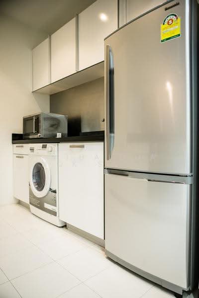 Baan Rajprasong, Bangkok, 3 Rajdamri Road, Lumphini, Pathum Wan, Bangkok, 2 Bedrooms, 118 sqm, Condo For Rent, by Hathaichanok Saenset, 500531945 - DDproperty.com