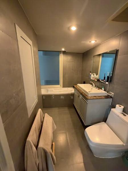 Manhattan Chidlom, Bangkok, 1032 Phetchaburi 32 Alley, Makkasan, Ratchathewi, Bangkok, 2 Bedrooms, 130 sqm, Condo For Sale, by Jirayu Chaiyawattanasiri, 500531946 - DDproperty.com