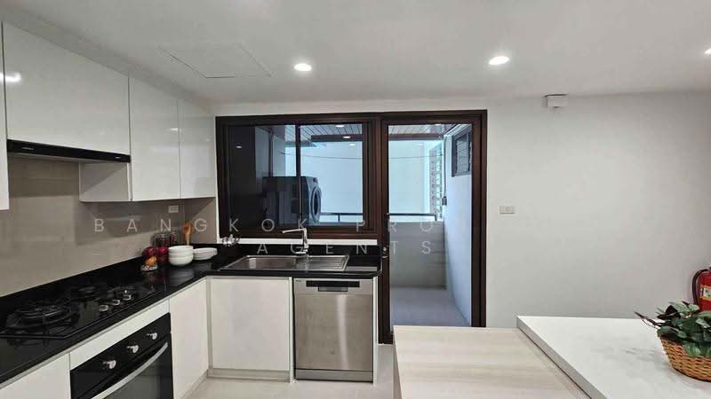 Mayfair Garden Apartment, Bangkok, 59 Soi Sukhumvit 16, Khlong Toei, Bangkok, 4 Bedrooms, 260 sqm, Condo For Rent, by BANGKOK PROPERTY AGENTS, 500531947 - DDproperty.com