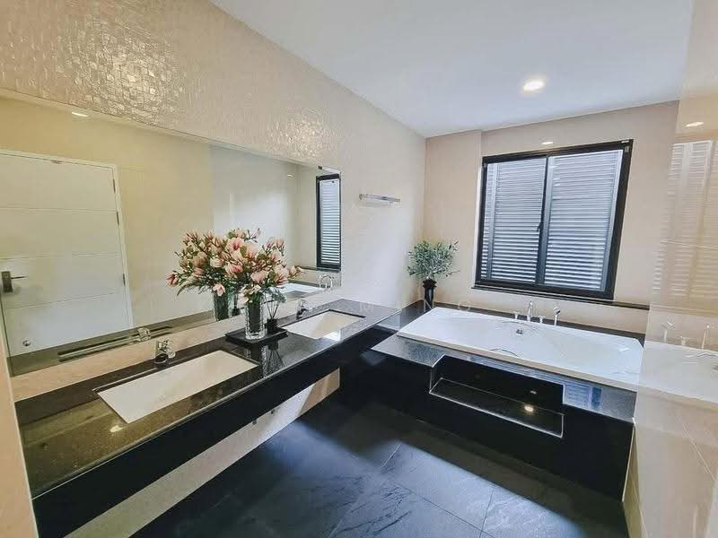 Perfect Masterpiece Sukhumvit 77, Samut Prakan, Soi Mu Ban Perfect Place Sukhumvit 77, Rachathewa, Bang Plee, Samut Prakan, 5 Bedrooms, 585 sqm, Single Detached House For Sale, by Khun Ming, 500531974 - DDproperty.com