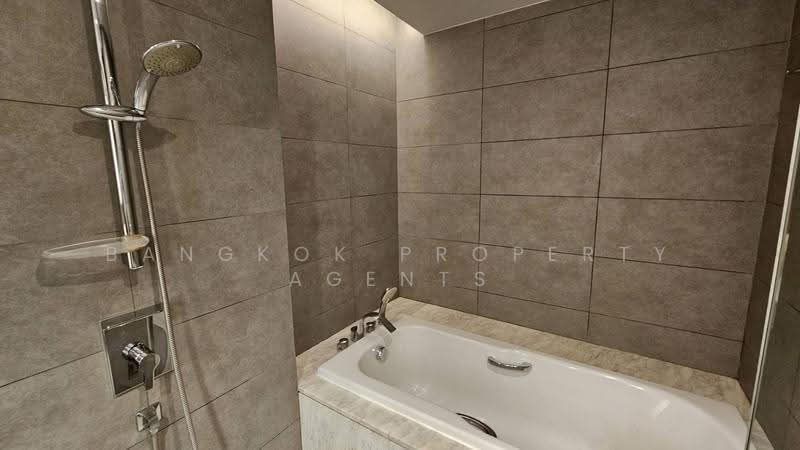 Piya Residence, Bangkok, Soi Sukhumvit 28-30, Khong Tan, Khlong Toei, Bangkok, 2 Bedrooms, 115 sqm, Condo For Rent, by BANGKOK PROPERTY AGENTS, 500531993 - DDproperty.com