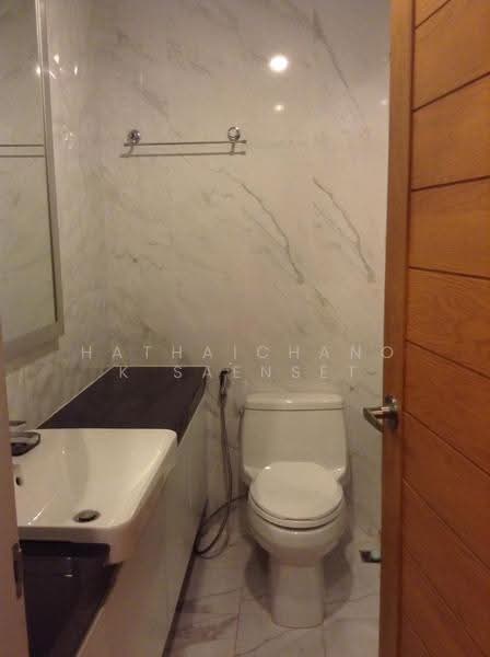 Icon III, Bangkok, 858 Sukhumvit Road, Khlong Tan Nua, Watthana, Bangkok, 2 Bedrooms, 125 sqm, Condo For Rent, by Hathaichanok Saenset, 500532002 - DDproperty.com