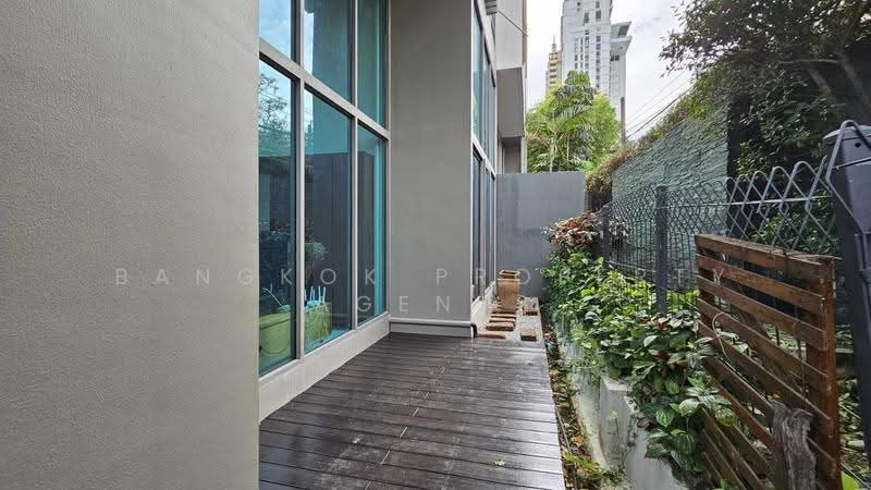 Siamese Thirty Nine, Bangkok, 68 Soi Sukhumvit 39, Sukhumvit Road, Khlong Tan Nua, Watthana, Bangkok, 3 Bedrooms, 136 sqm, Condo For Rent, by BANGKOK PROPERTY AGENTS, 500532027 - DDproperty.com