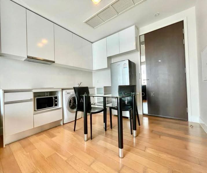 Equinox Phahol Vibha, Bangkok, 345 Paholyothin Road, Jom Phon, Chatuchak, Bangkok, 2 Bedrooms, 63 sqm, Condo For Rent, by Hathaichanok Saenset, 500532042 - DDproperty.com