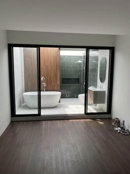 FOR RENT | Boutique Mid-Century Townhome – Inthamara 3(SPSMG205), Bangkok, อินทามระ 3, Samsen Nai, Phaya Thai, Bangkok, 3 Bedrooms, 140 sqm, Townhouse For Rent, by Khun Ming , 500532061 - DDproperty.com