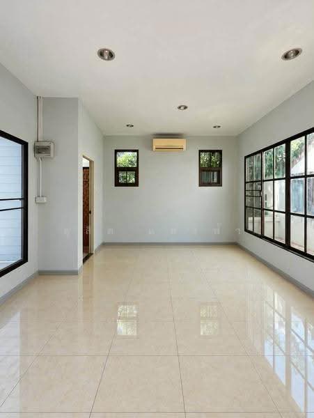 ให้เช่าบ้านเดี่ยว ม.คันทรีโฮม1 ไร่กล้วย ใกล้ เจ ปาร์ค ศรีราชา, Chon Buri (Pattaya), Surasak, Si Racha, Chon Buri (Pattaya), 3 Bedrooms, 200 sqm, Single Detached House For Rent, by Dusit Saengfa, 500532081 - DDproperty.com