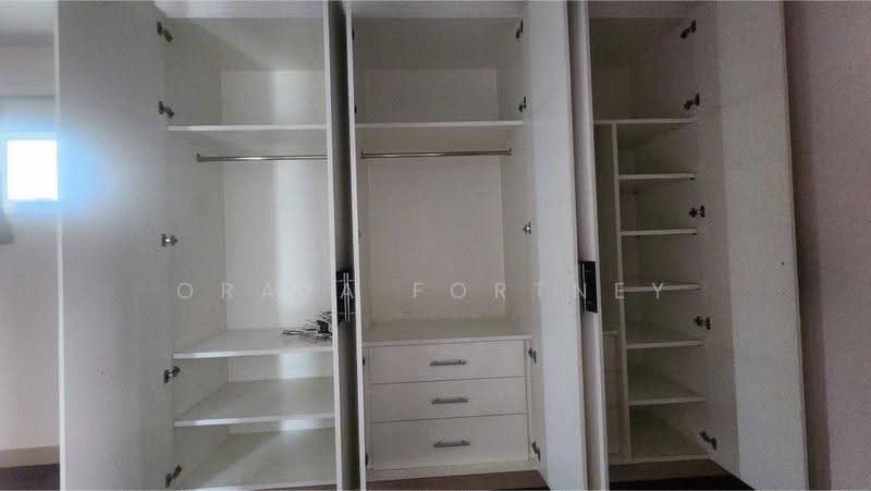 2 Storey Single House Sukhumvit 49 Pet Friendly Private Garden, Bangkok, Khlong Tan Nua, Watthana, Bangkok, 2 Bedrooms, 300 sqm, Single Detached House For Rent, by Oraya Fortney, 500532089 - DDproperty.com