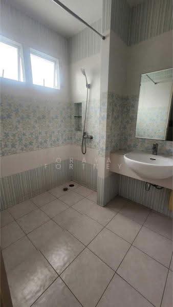 2 Storey Single House Sukhumvit 49 Pet Friendly Private Garden, Bangkok, Khlong Tan Nua, Watthana, Bangkok, 2 Bedrooms, 300 sqm, Single Detached House For Rent, by Oraya Fortney, 500532089 - DDproperty.com