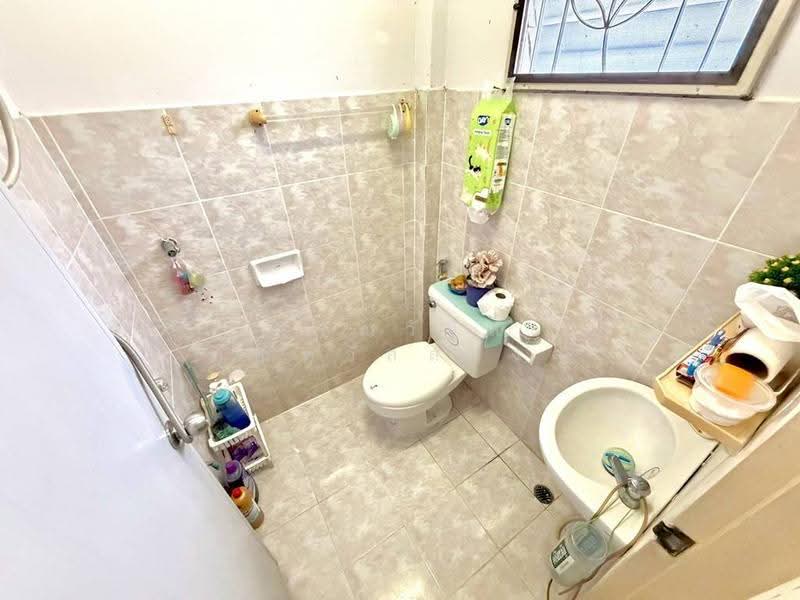 ขาย บ้านเดี่ยว หมู่บ้าน อริสรา 3 ปทุมธานี, Pathum Thani, Khlong Phra Udom, Lat Lum Kaeo, Pathum Thani, 2 Bedrooms, 120 sqm, Single Detached House For Sale, by กรณวัสส์ กัณฑวัสส์วงส์, 500532091 - DDproperty.com