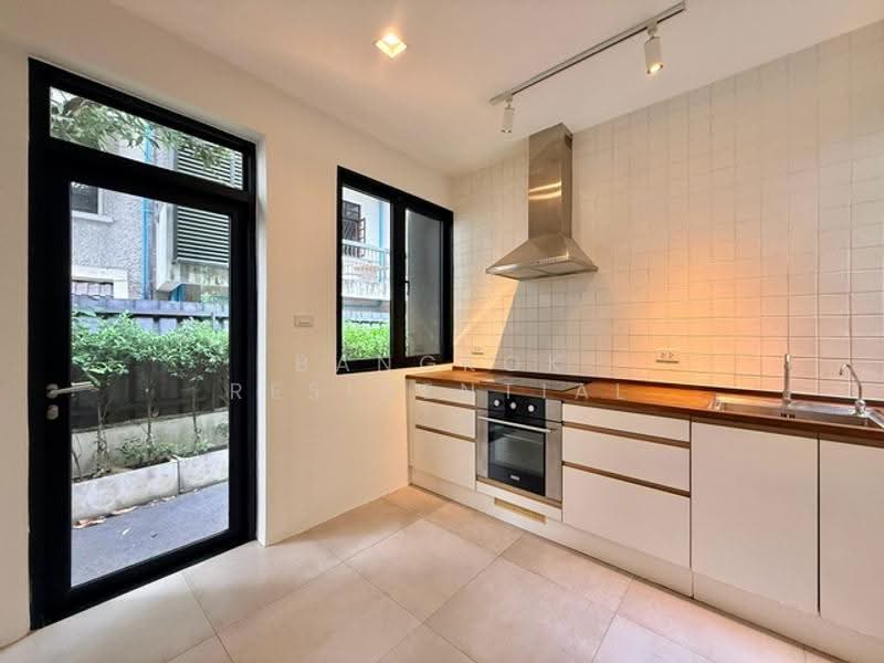 Detached House, กรุงเทพ, Sukhumvit 28, คลองตัน, คลองเตย, กรุงเทพ, 250 ตร.ม., บ้านเดี่ยว ให้เช่า, โดย Bangkok Residential, 500532095 - DDproperty.com