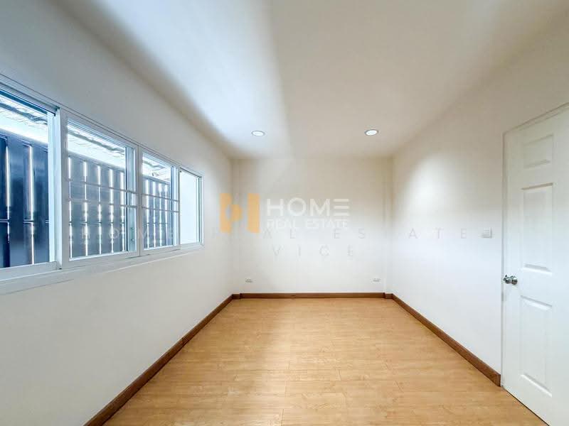 Grandity Sathupradit, Bangkok, Sathupradit Road, Bang Klo, Bang Kho Laem, Bangkok, 3 Bedrooms, 180 sqm, Townhouse For Sale, by HOME Real Estate Service, 500532115 - DDproperty.com