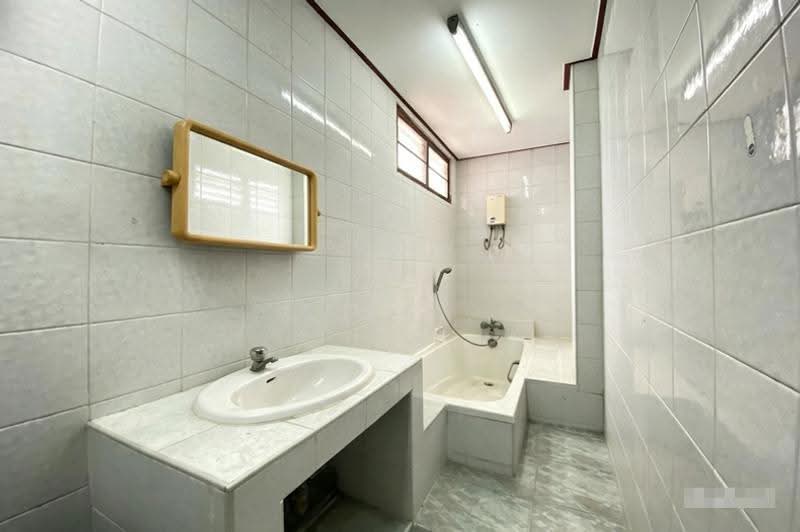 Yingruay Niwet Chaengwattana-Prachachuen, Nonthaburi, Prachachuen Road, Bang Talat, Pak Kret, Nonthaburi, 6 Bedrooms, 480 sqm, Single Detached House For Sale, by คุณเอ, 500532122 - DDproperty.com