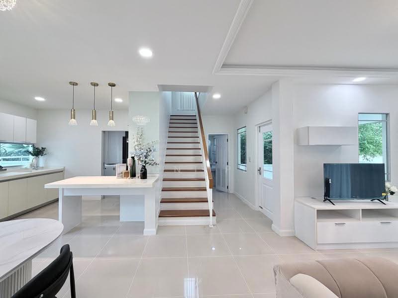 Manthana Onnut-Wongwan 2, Bangkok, Sukhaphiban 2 Road, Prawet, Bangkok, 4 Bedrooms, 215 sqm, Single Detached House For Rent, by Agent Pla, 500532141 - DDproperty.com