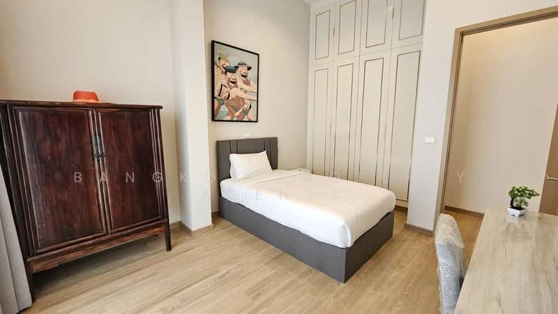 Sathorn 111, Bangkok, Thung Maha Mek, Sathon, Bangkok, 3 Bedrooms, 213 sqm, Condo For Rent, by BANGKOK PROPERTY AGENTS, 500532145 - DDproperty.com