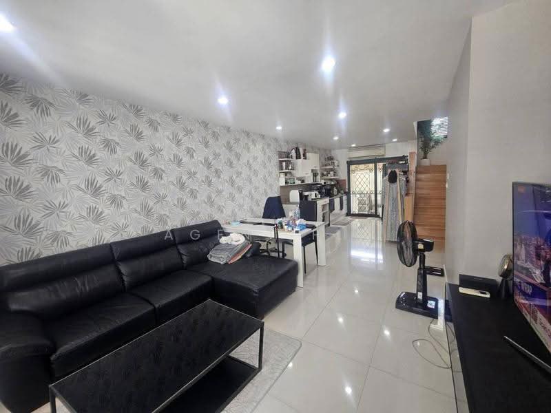 The Estate Srinakarin 2 : ดิ เอสเตท ศรีนครินทร์ 2, Bangkok, On Nut, Suan Luang, Bangkok, 3 Bedrooms, 195 sqm, Townhouse For Sale, by Agent Pla, 500532154 - DDproperty.com