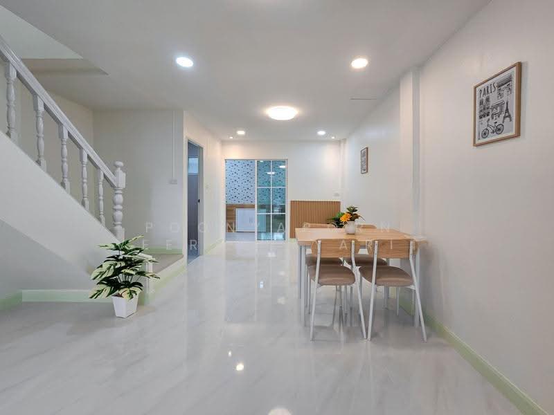 Rattanathani (Bang Bua Thong), Nonthaburi, Kanchanaphisek, Bang Rak Pattana, Bang Bua Thong, Nonthaburi, 3 Bedrooms, 136 sqm, Townhouse For Sale, by Poonyaporn Veerabulyarit, 500532156 - DDproperty.com