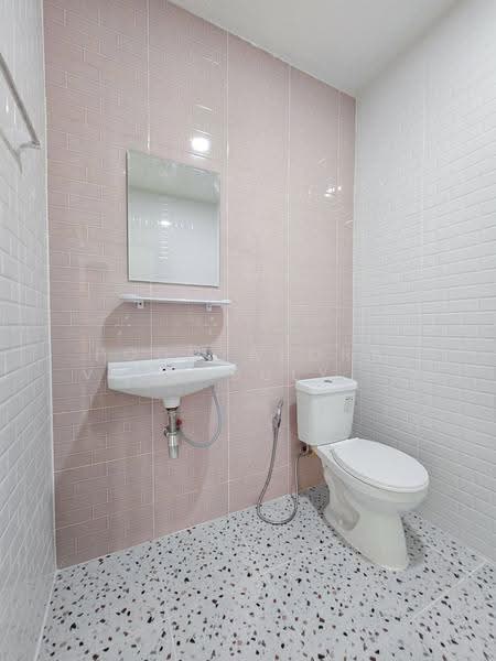Rattanathani (Bang Bua Thong), Nonthaburi, Kanchanaphisek, Bang Rak Pattana, Bang Bua Thong, Nonthaburi, 3 Bedrooms, 136 sqm, Townhouse For Sale, by Poonyaporn Veerabulyarit, 500532156 - DDproperty.com