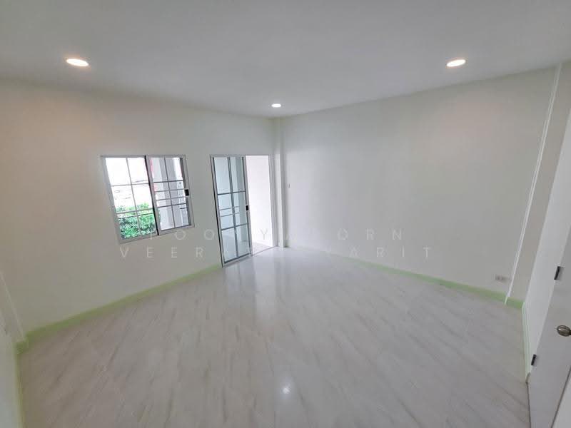 Rattanathani (Bang Bua Thong), Nonthaburi, Kanchanaphisek, Bang Rak Pattana, Bang Bua Thong, Nonthaburi, 3 Bedrooms, 136 sqm, Townhouse For Sale, by Poonyaporn Veerabulyarit, 500532156 - DDproperty.com