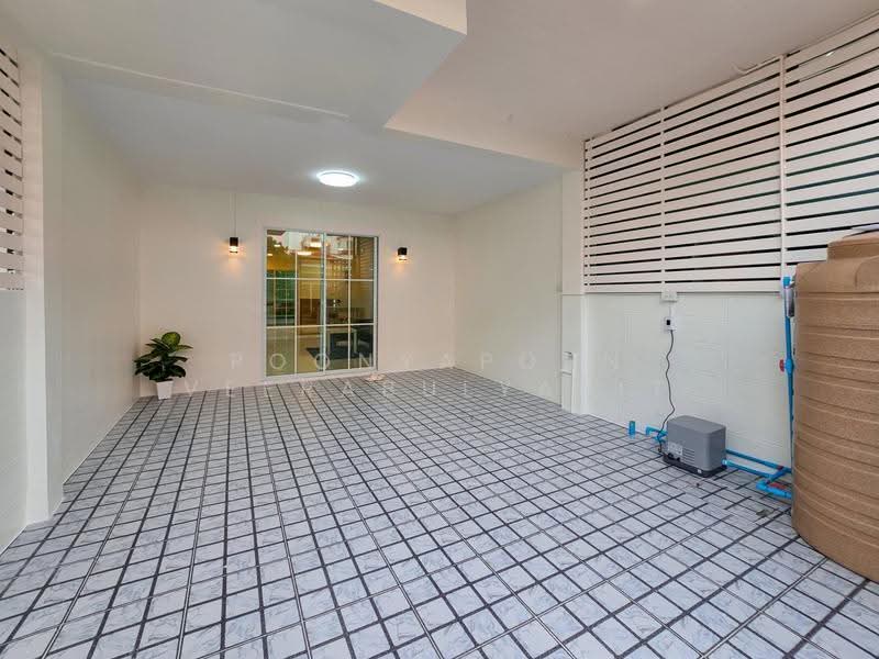 Rattanathani (Bang Bua Thong), Nonthaburi, Kanchanaphisek, Bang Rak Pattana, Bang Bua Thong, Nonthaburi, 3 Bedrooms, 136 sqm, Townhouse For Sale, by Poonyaporn Veerabulyarit, 500532156 - DDproperty.com