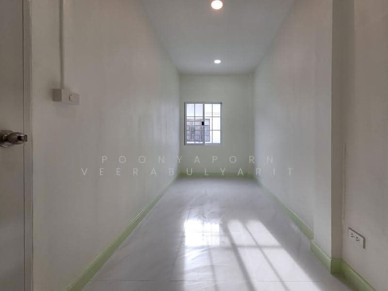 Rattanathani (Bang Bua Thong), Nonthaburi, Kanchanaphisek, Bang Rak Pattana, Bang Bua Thong, Nonthaburi, 3 Bedrooms, 136 sqm, Townhouse For Sale, by Poonyaporn Veerabulyarit, 500532156 - DDproperty.com