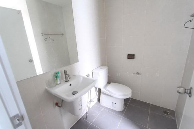 Britania Bangna Km. 42 : บริทาเนีย บางนา กม. 42, Chachoengsao, 199 5 ถ.จรัญนนท์, Bang Wua, Bang Pakong, Chachoengsao, 4 Bedrooms, 170 sqm, Single Detached House For Sale, by อภิชัย ลิ้มไชยโรจน์, 500532164 - DDproperty.com
