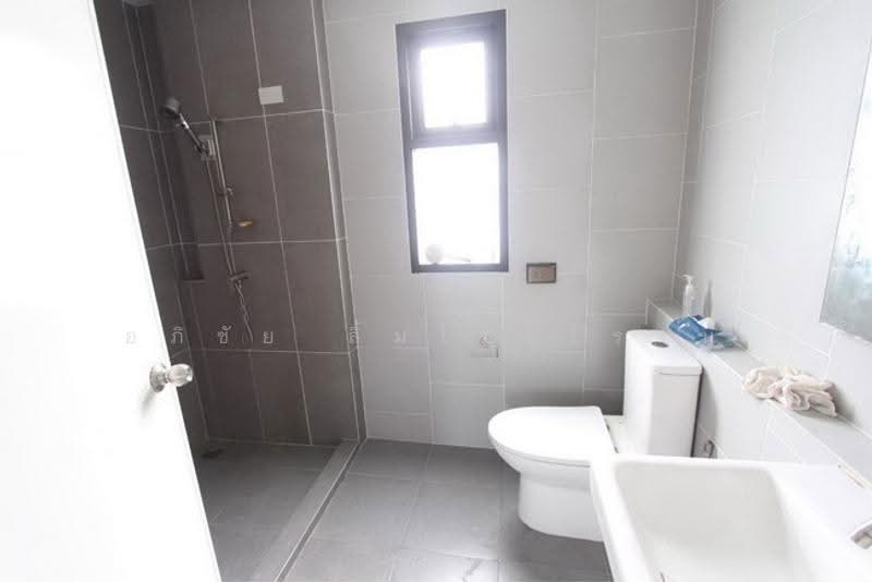 Britania Bangna Km. 42 : บริทาเนีย บางนา กม. 42, Chachoengsao, 199 5 ถ.จรัญนนท์, Bang Wua, Bang Pakong, Chachoengsao, 4 Bedrooms, 170 sqm, Single Detached House For Sale, by อภิชัย ลิ้มไชยโรจน์, 500532164 - DDproperty.com