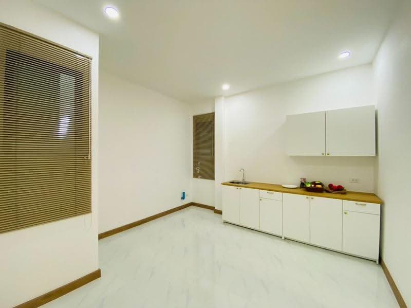 House near Central Bangna, Bangkok, Bang Na, Bangkok, 3 Bedrooms, 120 sqm, Single Detached House For Rent, by ปรินทร์ญาดา ชิณโชติ, 500532191 - DDproperty.com